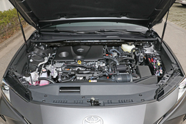 2025款丰田凯美瑞双擎