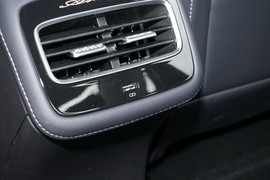 2025款奇瑞艾瑞泽8