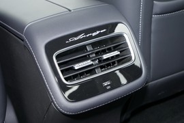 2025款奇瑞艾瑞泽8