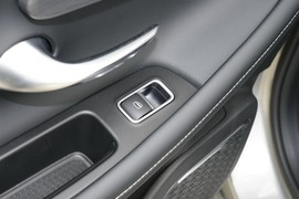 2025款奇瑞艾瑞泽8