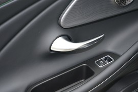 2025款奇瑞艾瑞泽8