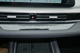 2025款奇瑞艾瑞泽8