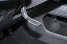 2025款奇瑞艾瑞泽8