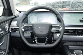 2025款奇瑞艾瑞泽8