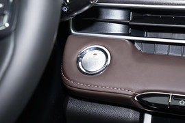 2025款奇瑞瑞虎7