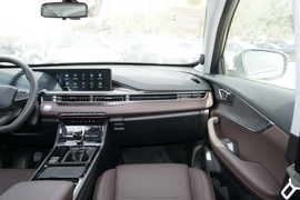 2025款奇瑞瑞虎7