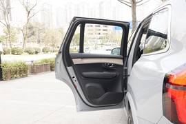 2025款沃尔沃XC90