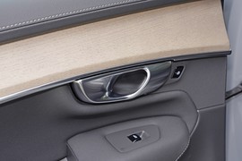 2025款沃尔沃XC90