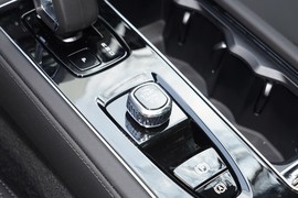 2025款沃尔沃XC90