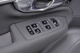 2025款沃尔沃XC90