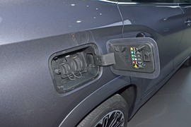 2025款捷途山海L9