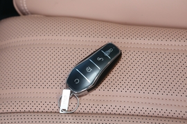 2025款比亚迪宋L