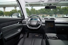 2025款东风风神SKY