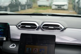 2025款东风风神SKY