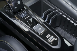 2025款吉利缤越L