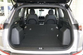 2025款吉利缤越L