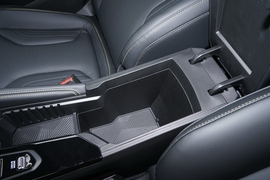 2025款吉利缤越L