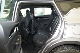 2025款吉利缤越L