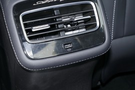 2025款奇瑞艾瑞泽8