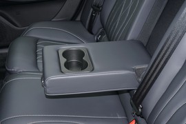 2025款奇瑞艾瑞泽8