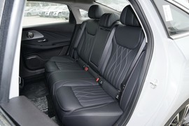 2025款奇瑞艾瑞泽8