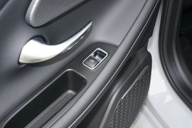 2025款奇瑞艾瑞泽8