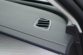 2025款奇瑞艾瑞泽8