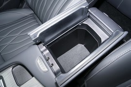 2025款奇瑞艾瑞泽8