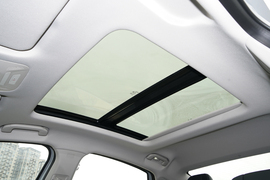 2025款奇瑞艾瑞泽8