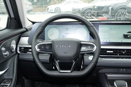 2025款奇瑞艾瑞泽8