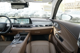 2025款奇瑞艾瑞泽8