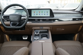 2025款奇瑞艾瑞泽8