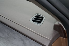 2025款奇瑞艾瑞泽8