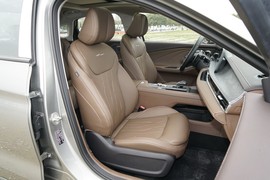 2025款奇瑞艾瑞泽8