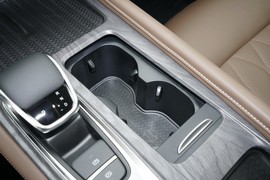 2025款奇瑞艾瑞泽8