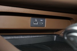 2025款奇瑞艾瑞泽8