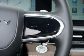 2025款奇瑞艾瑞泽8