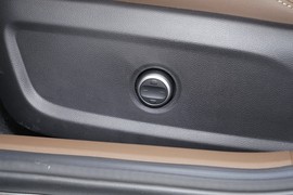 2025款奇瑞艾瑞泽8