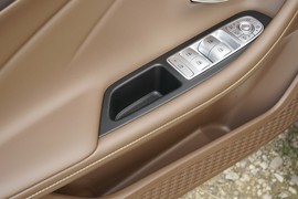 2025款奇瑞艾瑞泽8