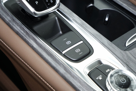 2025款奇瑞艾瑞泽8