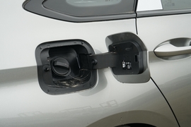 2025款奇瑞艾瑞泽8