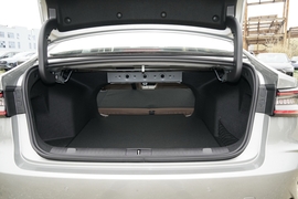 2025款奇瑞艾瑞泽8