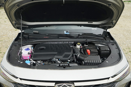 2025款奇瑞艾瑞泽8