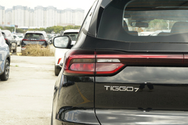 2025款奇瑞瑞虎7