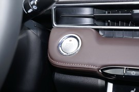 2025款奇瑞瑞虎7