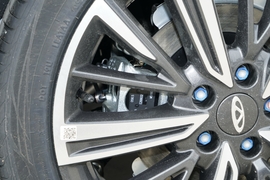 2025款奇瑞艾瑞泽8