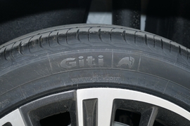 2025款奇瑞艾瑞泽8