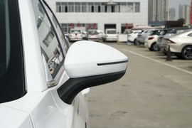 2025款奇瑞艾瑞泽8