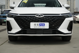 2025款奇瑞艾瑞泽8