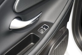 2025款奇瑞艾瑞泽8